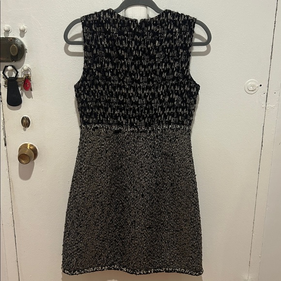 CHANEL Black and Silver Tweed Dress size 38 - Picture 6 of 8